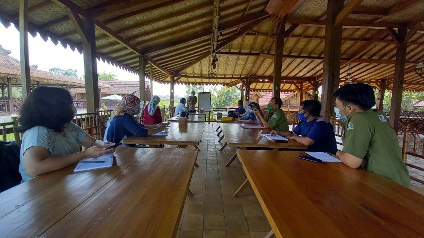 Sosialisasi Job Deskripsi, SOP, dan Struktur Organisasi pada Dieng Group
